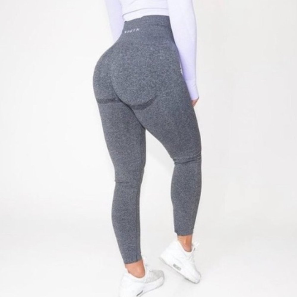 NVGTN Black Speckled Seamless Leggings Size Medium